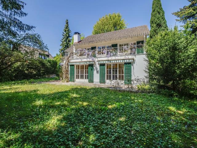 Grosszügiges Einfamilienhaus mit Charme an ruhiger Lage in Therwil
