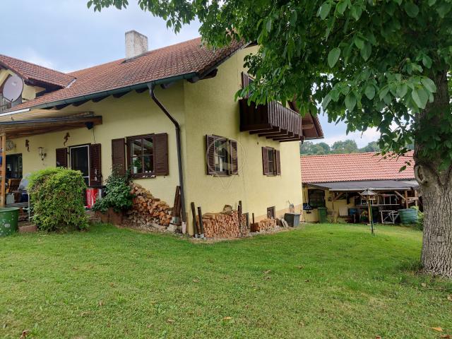 Großzügiges Einfamilienhaus in ruhiger Lage in 84095 Furth