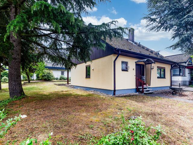 Großzügiges Einfamilienhaus auf Eckgrundstück in ruhiger Lage von Mainz Finthen