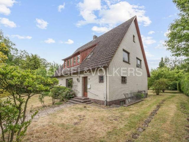 Toplage und großes Haus mit Potential Eigenheim für Familien