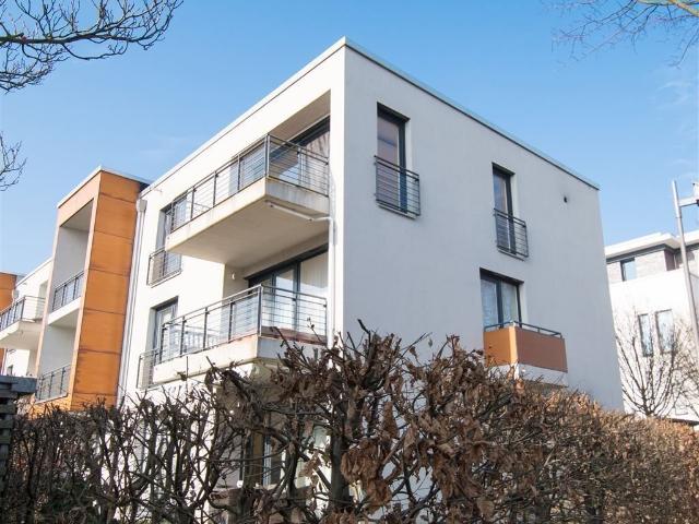 Großzügiges Familienzuhause 4 Zimmer Dachgeschosswohnung in Frankfurt Riedberg Erbbaurecht
