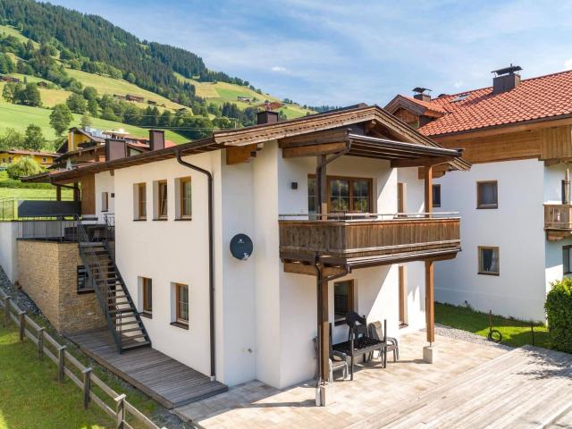 Großzügiges Haus als Hauptwohnsitz mit Blick auf die Brixentaler Bergwelt
