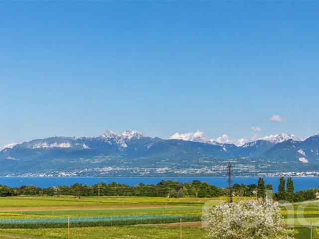 Großzügiges Haus mit spektakulärem Panorama über den See und die Alpen