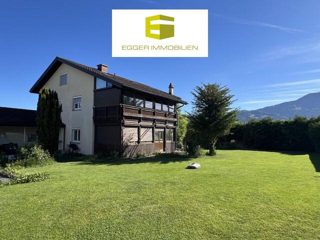 GROSSZÜGIGES MEHRFAMILIENHAUS IN FANTASTISCHER AUSSICHTSLAGE