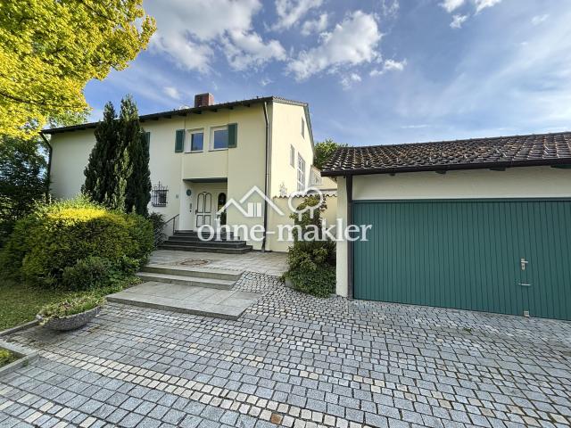 Großzügiges Mehrgenerationenhaus mit Potential