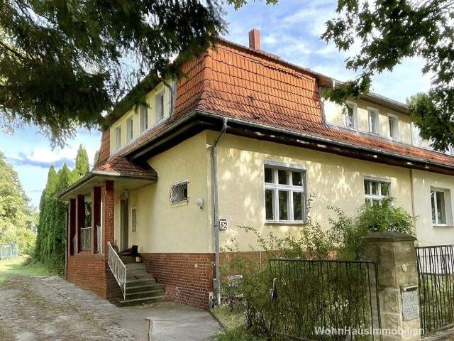 Großzügiges Stadthaus mit Originaldetails, Halle und Traumgarten