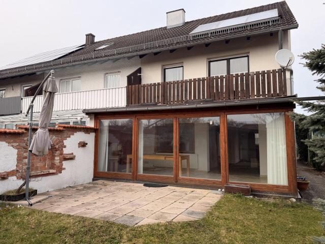 Großzügiges Reihenendhaus mit 5 Zimmern und viel Potenzial