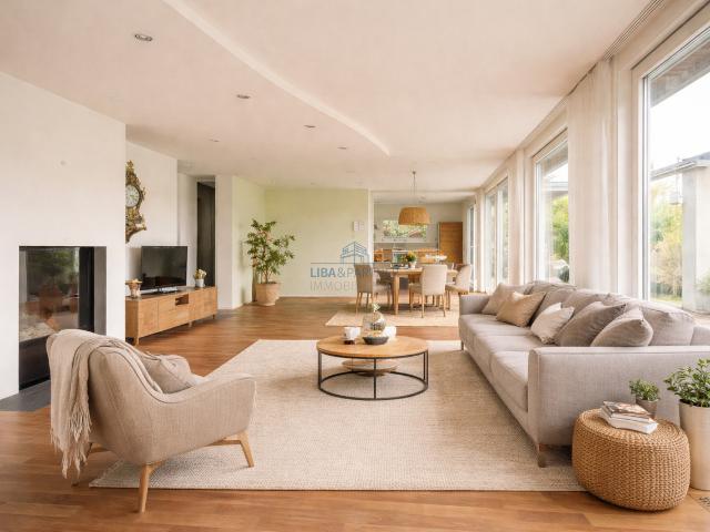 Grosszügiges Wohnanwesen mit Pool & exklusivem Ambiente in Bestlage