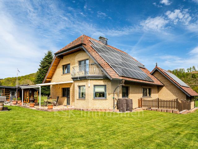 Großzügiges Wohnen mit Weitblick in Windeck Dattenfeld plus zusätzliche Grundstücksoptionen