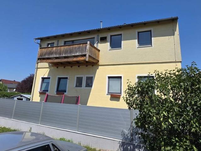 Großzügiges Wohnen mit Garten, Balkon und viel Potenzial