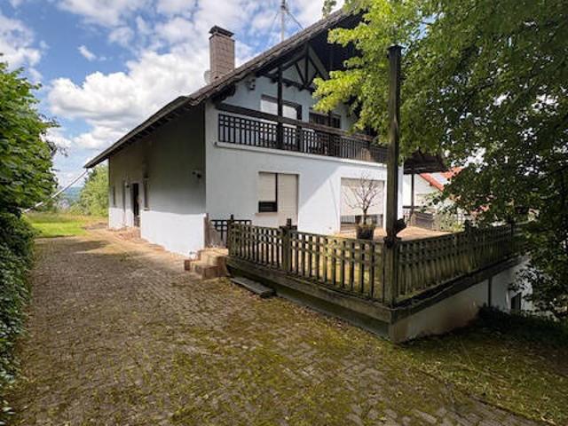 Großzügiges Wohnhaus mit ELW in ruhiger, sonniger Lage von Losheim Wahlen!
