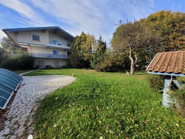 Großzügiges Wohnhaus mit 3 Zimmern zur Vermietung und riesigem Garten mit Pool!