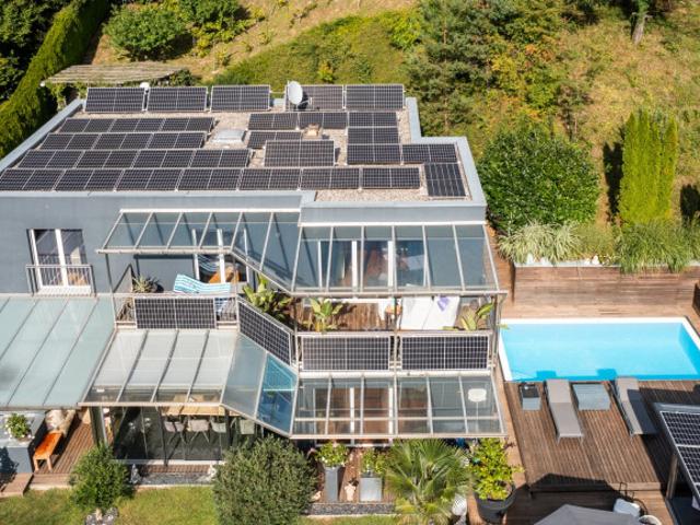 Großzügiges Traumhaus in Ruhelage: Pool, Poolhaus, Weinkeller, Weingarten, Weinlaube, Wintergarten, Out Door Küche & Wellness inklusive LKH Nähe