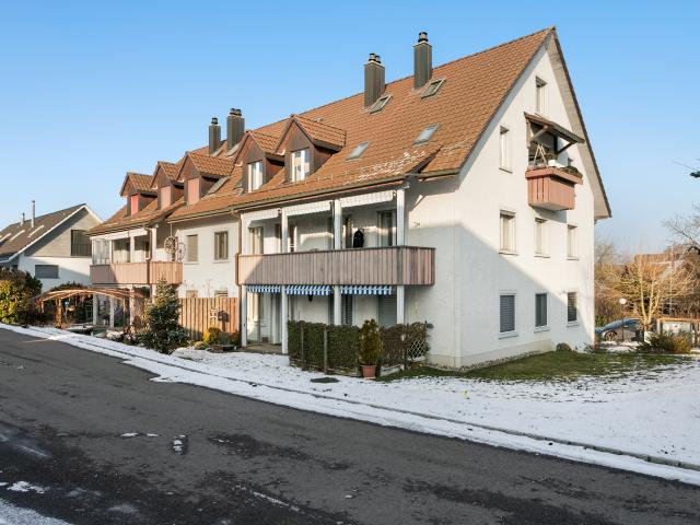 Grosszügiges und lichtdurchflutetes Wohnen mit Charme