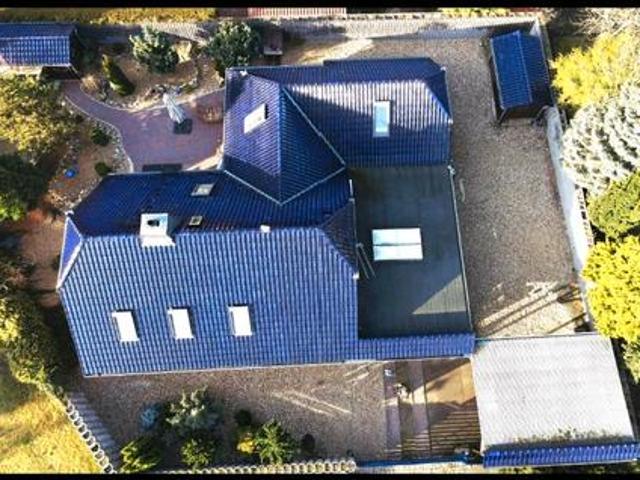 Großzügiges Zweifamilienhaus in Mützel