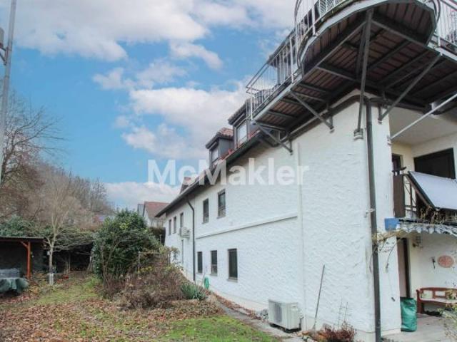 Großzügiges Zweiparteienhaus mit Gewerbeeinheit – insgesamt ca. 389 m² Fläche