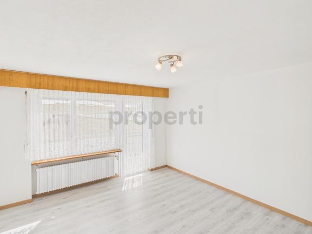 Grosszuegige 5.5 Zimmer Wohnung mit Balkon, Unterbäch