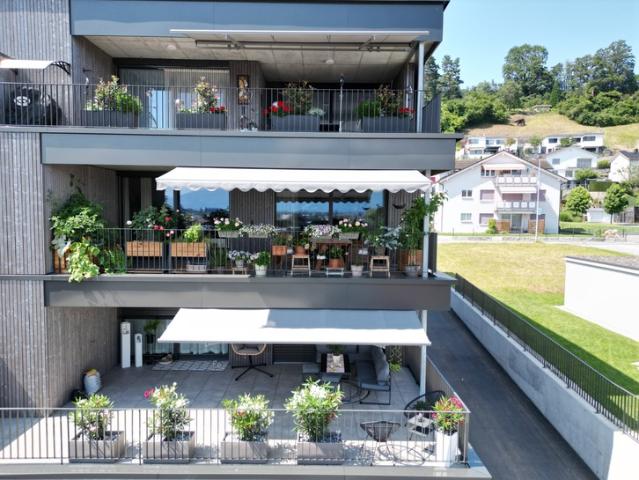Grosszgige 4.5 Zimmer Terrassenwohnung