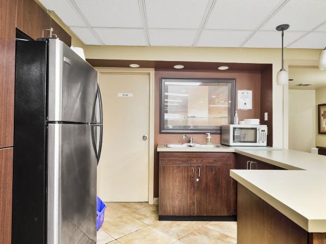 Grosvenor Estates 2 Bedroom Apartment for Rent at 1/291/295/9 Grosvenor St, London, ON N6A None North London