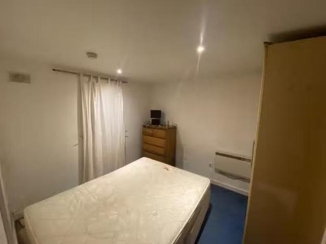 Grosvenor Square, Harold's Cross, Dublin 6 is for rent