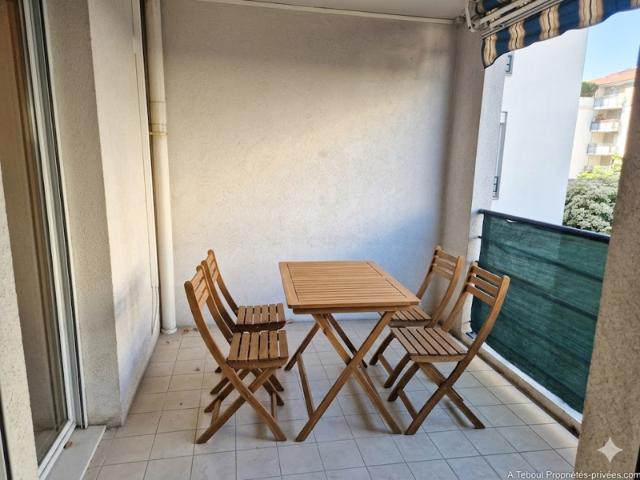 GRATTE CIEL ELEGANT T4 DE 105M² BALCON A VIVRE RESIDENCE DE STANDING AVEC GARAGE ET CAVE