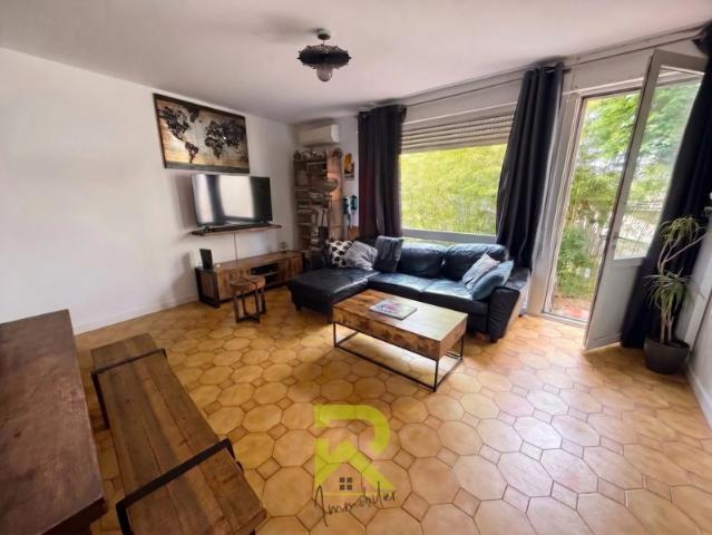 GRAU D'AGDE Maison T4 avec jardin, garage et place de stat