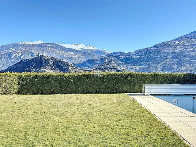 Gravelone Situation idéale et vue exceptionnelle sur les châteaux | dreamo. Ch