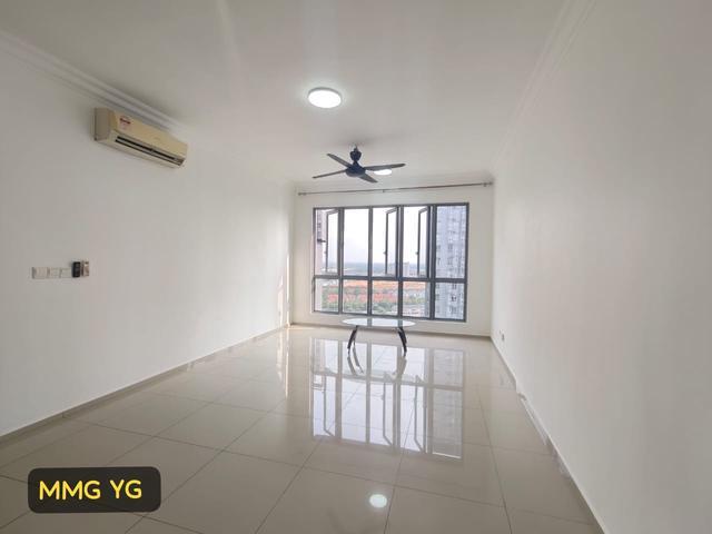 Gravit8 Residence Facing Pool 3R2B Kota Bayuemas Bkt Tinggi Klang