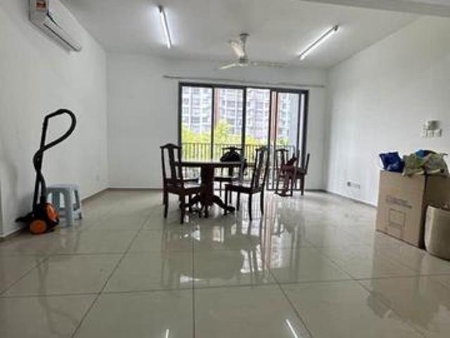 Gravit8 1031sqft Corner Lot Got Balcony Partially Furnished For Rent