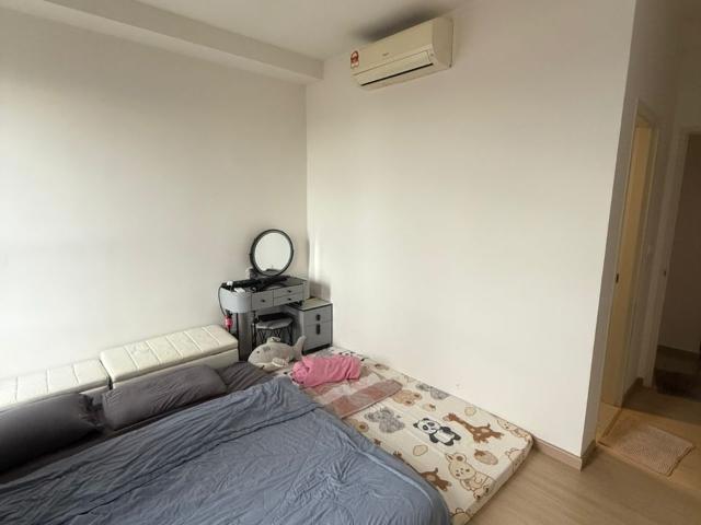 gravit 8, condominium