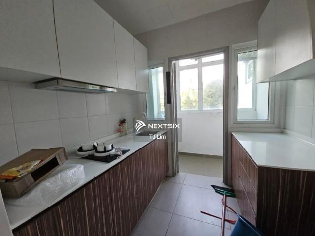 Gravit 8 Service Residence klang kota Bayuemas