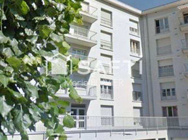 GRAY, Centre ville, vue Saône, F5 rénové,113m²