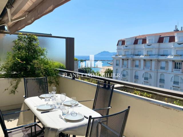 GRAY D'ALBION DERNIER ETAGE TERRASSE VUE MER