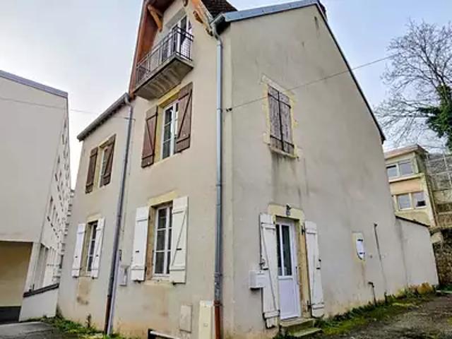 Gray 70100 Achat / Vente maison 7 pièces t7 au dernier étage cave