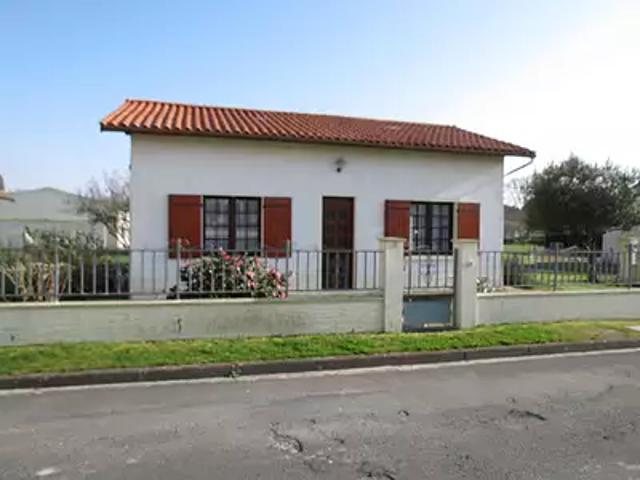 Grayan et l'Hôpital 33590 Achat / Vente maison 4 pièces t4 au dernier étage parking