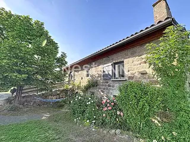 Grazac 43200 Achat / Vente maison 6 pièces t6 terrasse parking