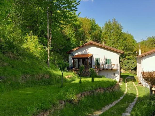 Graziosa casa con giardino 180m² Castellino Tanaro