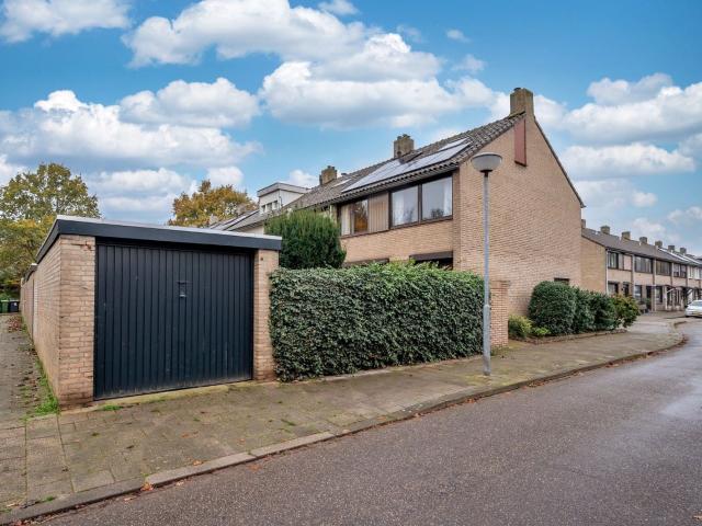 Graaf Hendrik van den Bergstraat 1, 5923CD, Venlo, Limburg 5923CD