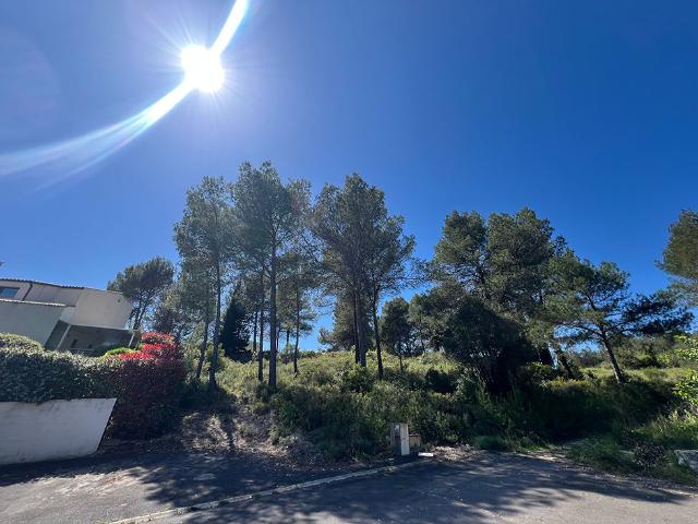GRABELS TERRAIN CONSTRUCTIBLE ET VIABILISE 1844m2