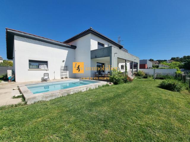 GRABELS Très belle villa T5 piscine garage