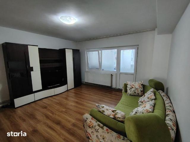Grabeste te! 2 Camere decomandate et. 1 zona spitalul Judetean