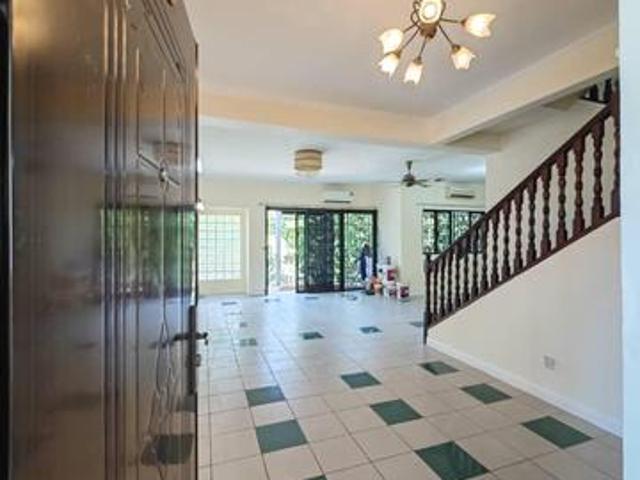 Grace Ville 2nd 3rd floor with own roof terrace