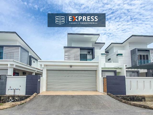 Grace Avenue Freehold Double Storey Semi Detached Well Maintained