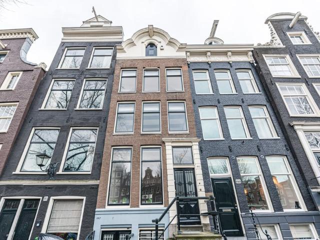 Grachtenpand, tussenwoning te huur in Amsterdam
