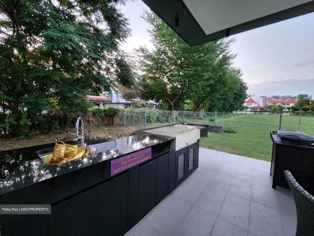 Gracious Mansions D15, Apartment