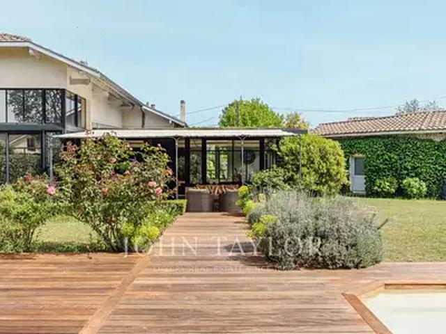 Gradignan 33170 Achat / Vente maison 8 pièces t8 piscine