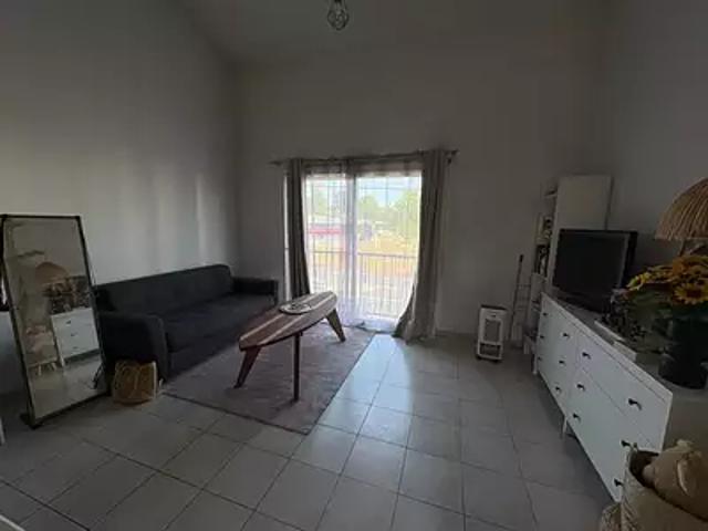 Gradignan 33170 Location appartement 1 pièce t1 au dernier étage parking