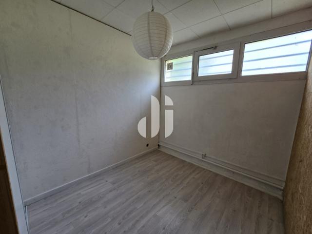 Gradignan 33170 Pièce de stockage Gradignan centre ville 12 m²