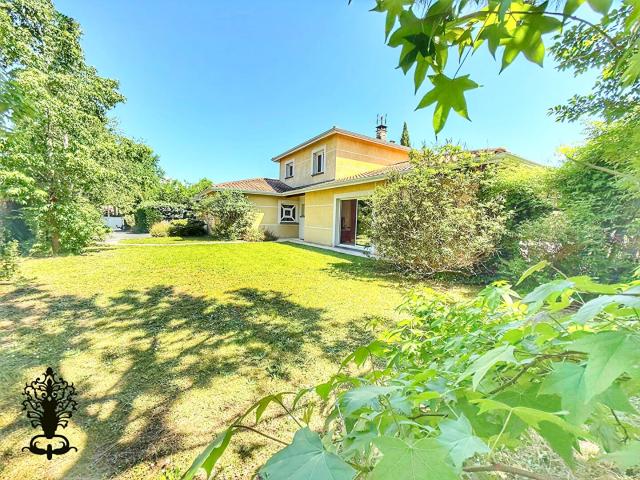 Gradignan Beausoleil: Rare, grande propriété familiale 225m. 225m² Gradignan