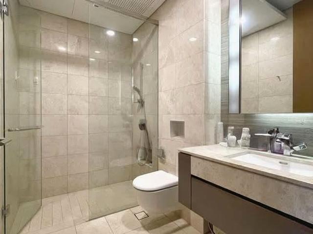 Gramercy Park D10, Condominium